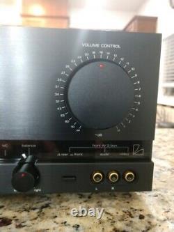 LUXMAN LV-105 Hybrid Amplifier Tube / Solid State Sounds wonderful Clean