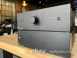 Pro-Ject Stereo Box RS Hybrid Tube Integrated Amplifier withPower Box RS Linear Po